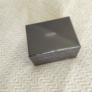 Lacquered Bulova Accutron watch box - box only